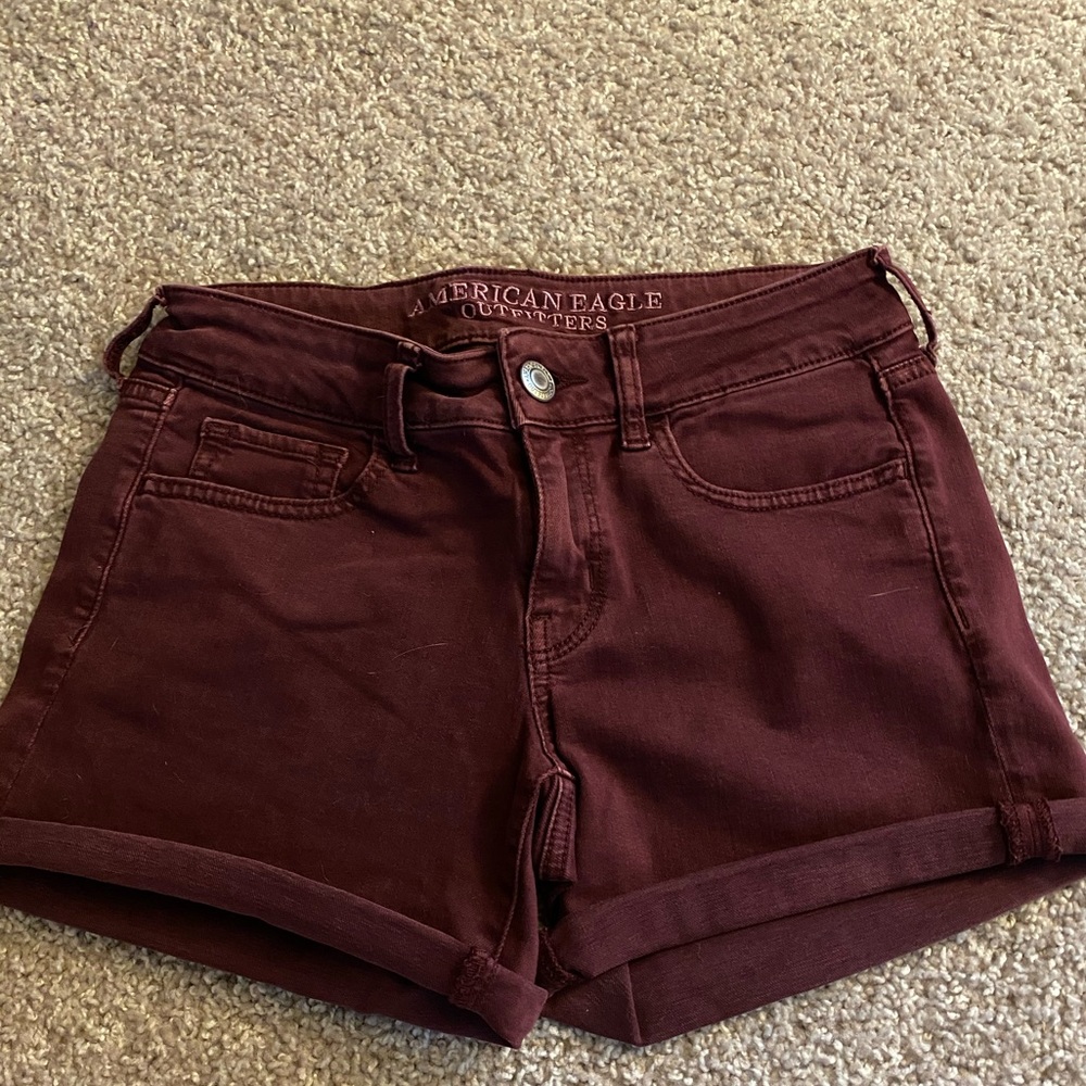 Maroon American Eagle women’s shorts